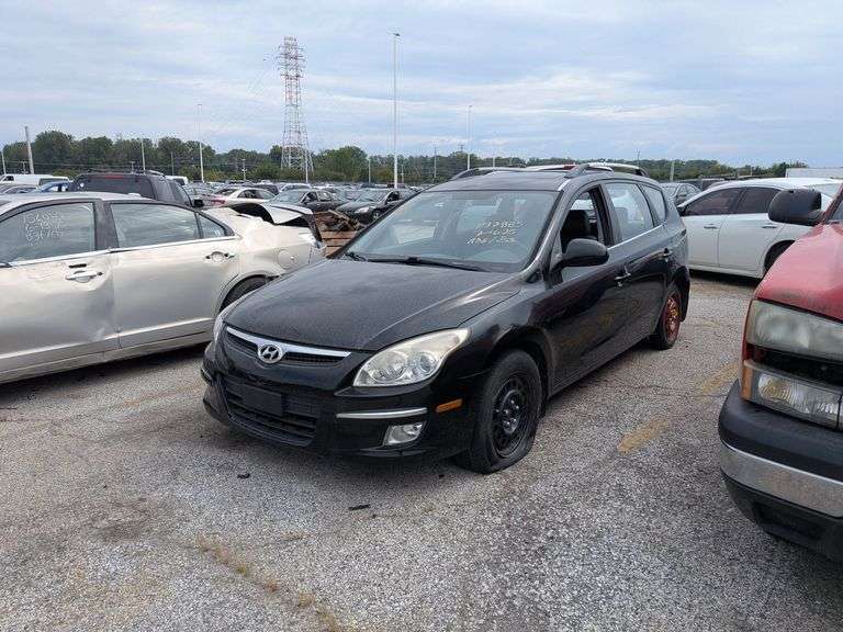 2011 HYUNDAI ELANTRA image