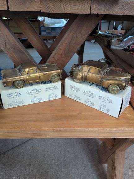 Banthrico 1955 Ford Thunderbird and 1941 Lincoln Continental coin banks with boxes image
