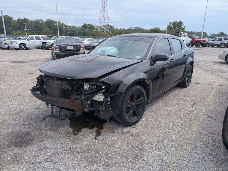 2013 DODGE AVENGER image