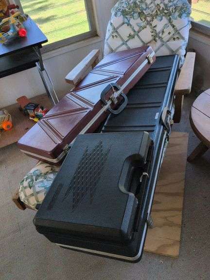 3 hard plastic gun cases image