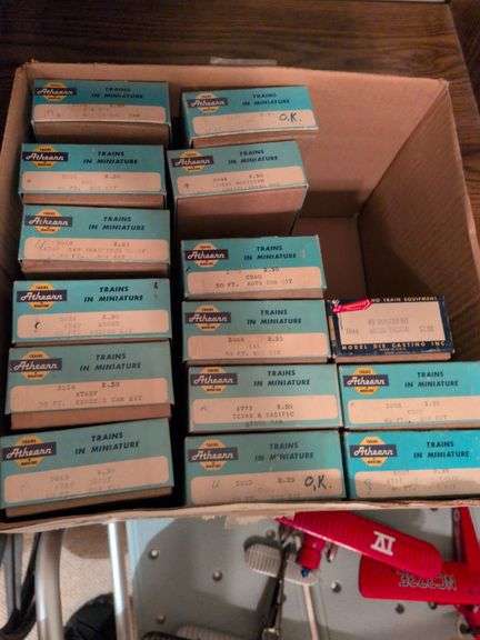 15 Athearn trains in miniature in boxes image