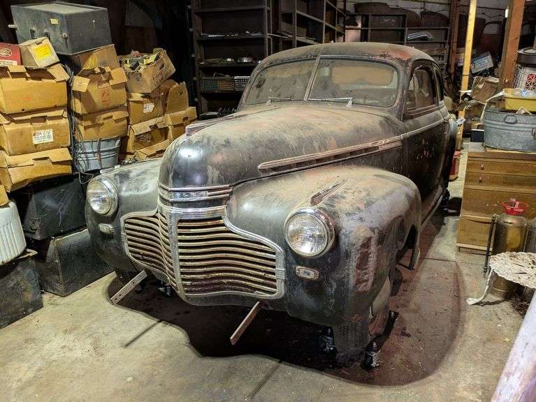 1941 Chevy Master Deluxe 2 Door Business Man Coupe image