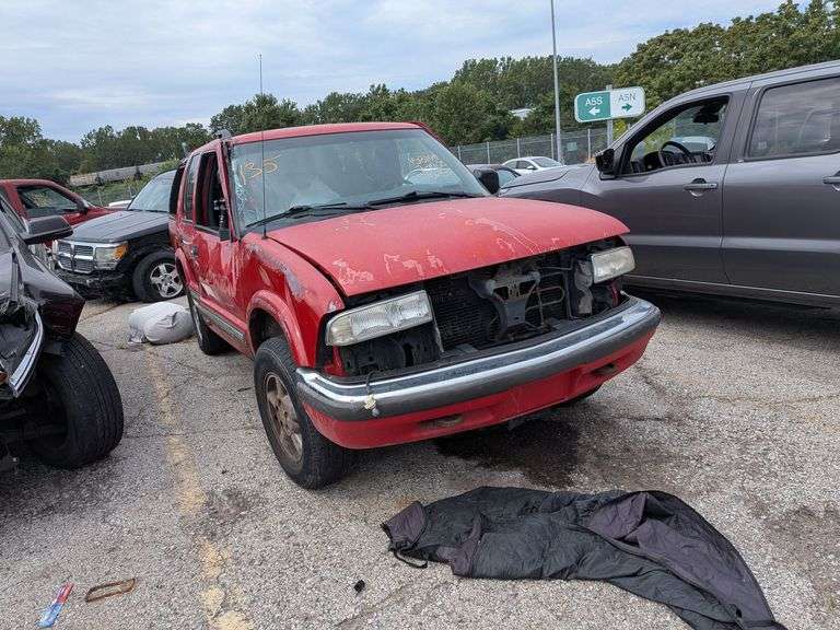 2000 CHEVROLET BLAZER image