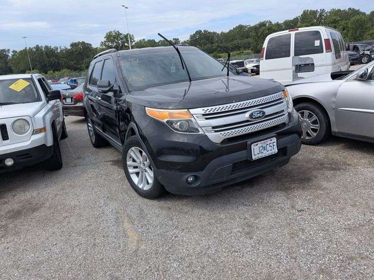 2013 FORD EXPLORER image