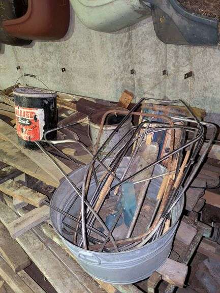 Bucket of Vehicle Window Trim image