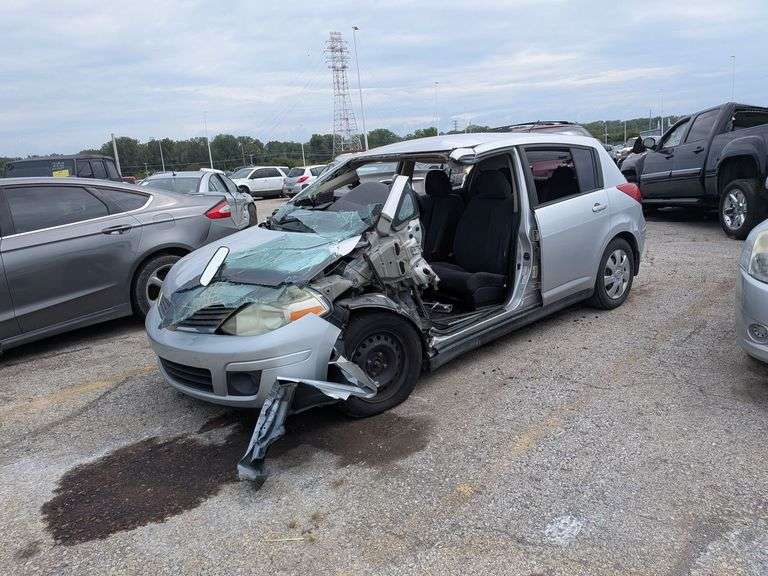 2007 NISSAN VERSA image