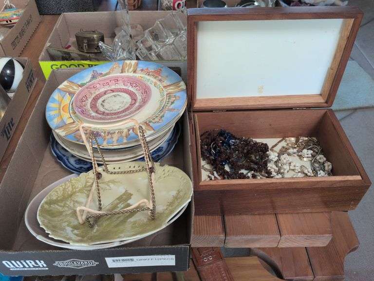 Jewelry, wooden box and decorative plates image