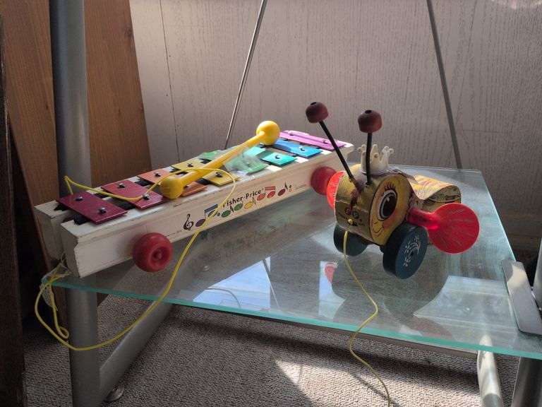 Fisher Price: Queen Buzzy Bee #444 and Pull-A-Tune #870 xylophone image