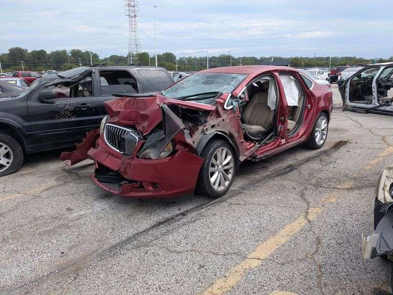 2013 BUICK VERANO image