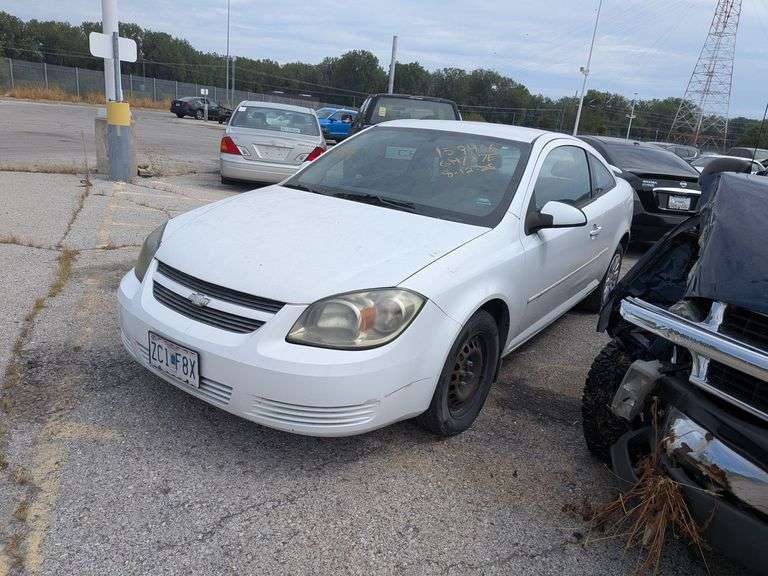 2010 CHEVROLET COBALT image