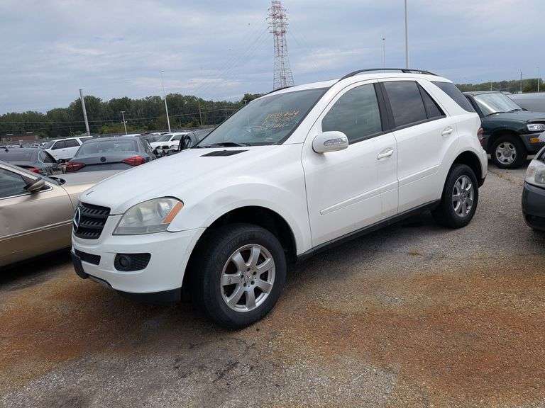 2006 MERCEDES M CLASS image
