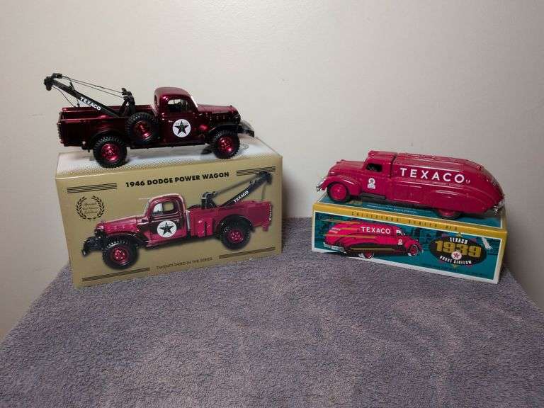2 Diecast Texaco collectible vehicles image