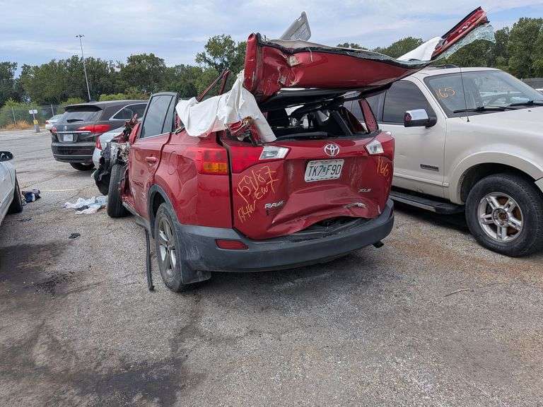 2015 TOYOTA RAV4 image