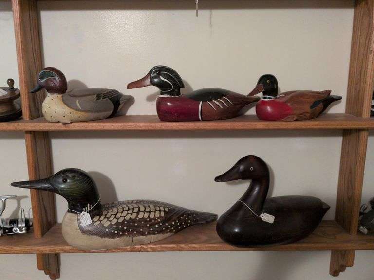 5 wooden duck decoys image