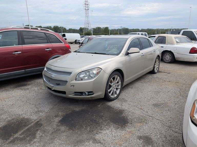 2010 CHEVROLET MALIBU image