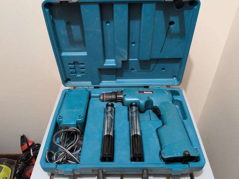 Makita 12 volt pistol drill and Craftsman Nail gun image