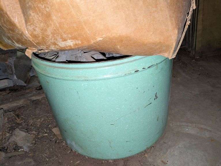 Vehicle Parts Bucket image
