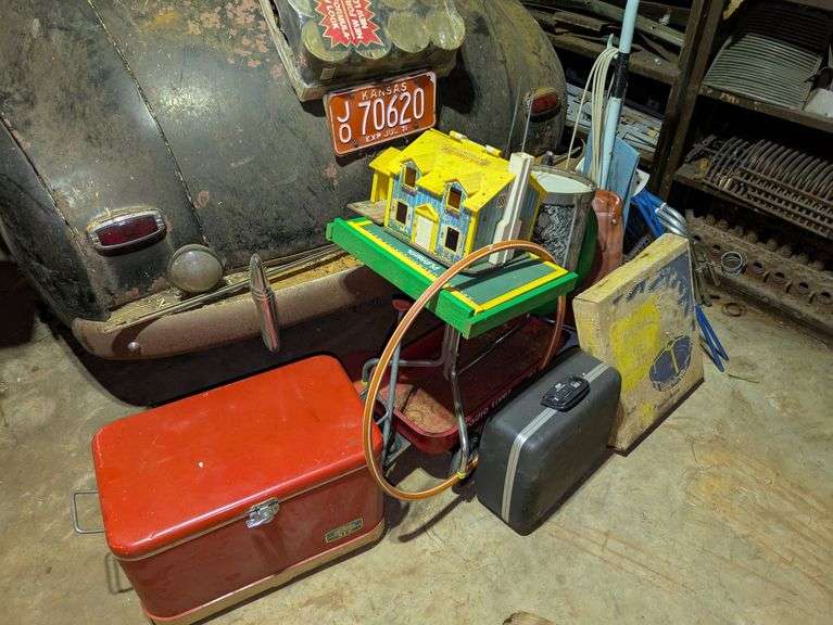 Thermos Cooler and Misc image