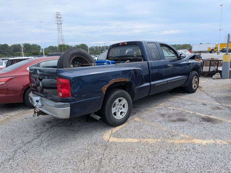 2006 DODGE DAKOTA image
