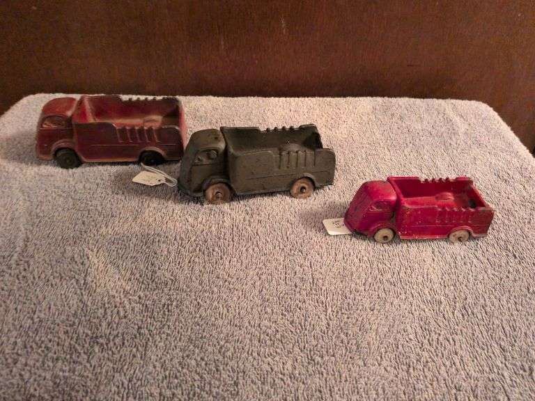 3 Auburn Rubber Co. Cabover Truck 1930s image