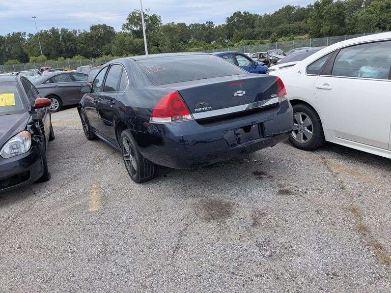 2011 CHEVROLET IMPALA image