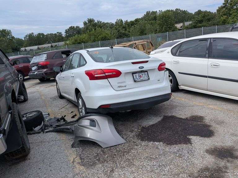 2017 FORD FOCUS image
