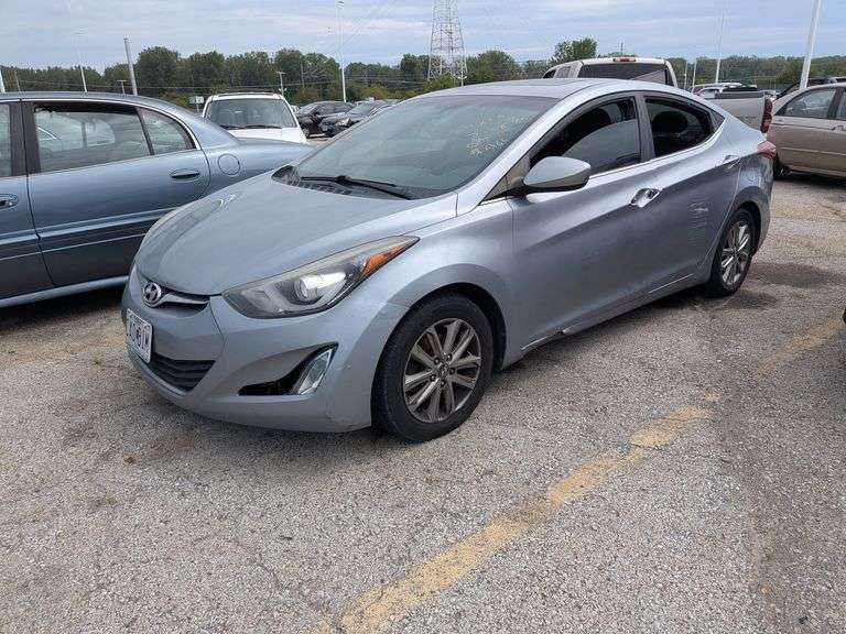 2015 HYUNDAI ELANTRA image