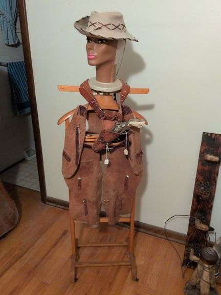 Child's western leather chaps, leather vest and hat with Hubley 1940s cap Pistol and holster image
