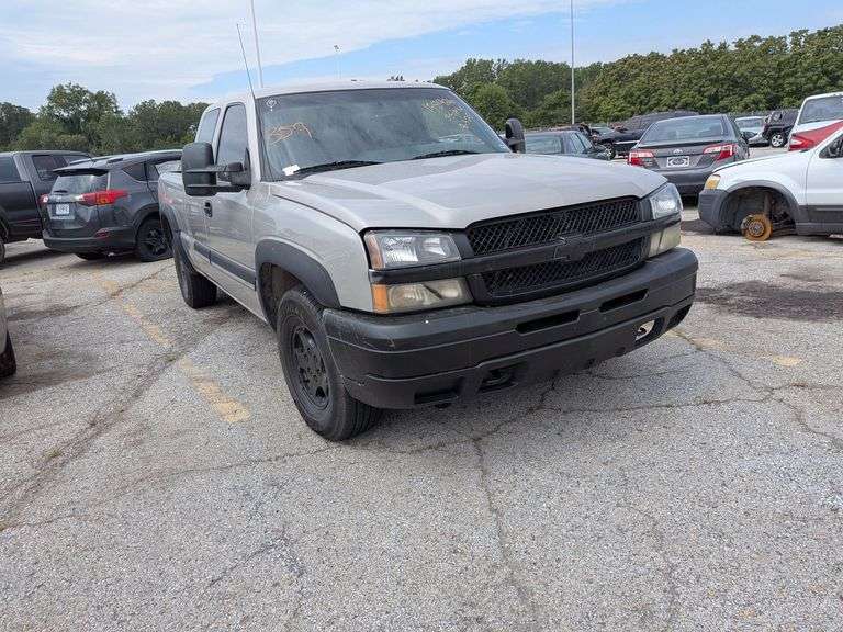 2004 CHEVROLET SILVERADO image