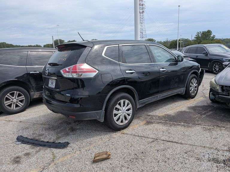 2015 NISSAN ROGUE image