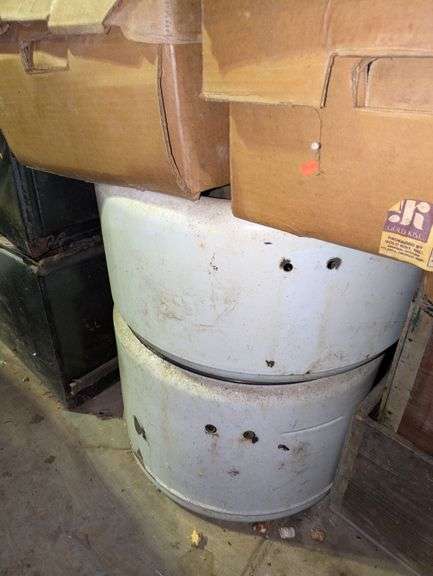 Two Vehicle Parts Buckets image