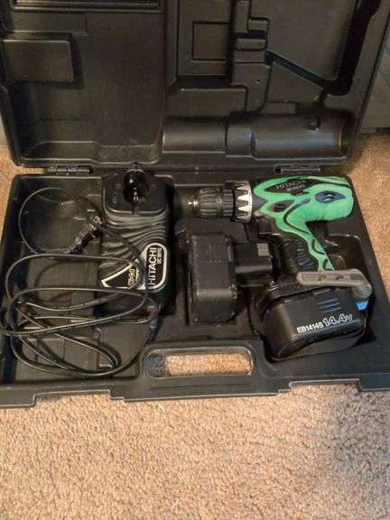 Hitachi cordless drill and Ryobi corded electric reciprocating saw w/cases image