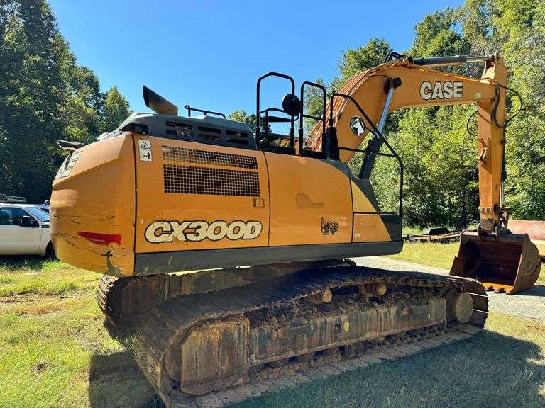 2019 Case 300D Excavator