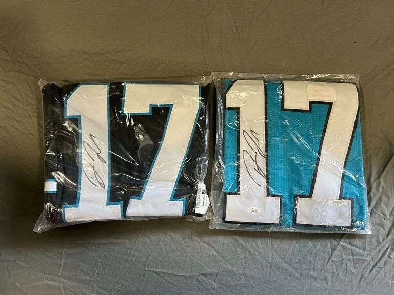 Devin Funchess Autographed Carolina Panthers Jersey