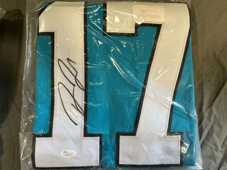 Devin Funchess Autographed Carolina Panthers Jersey