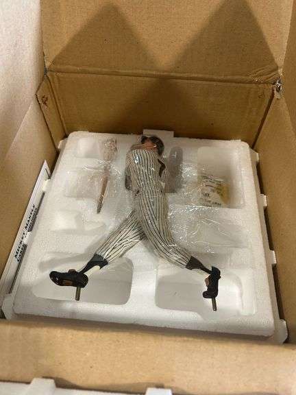 Danbury Mint Mickey Mantle Figurine