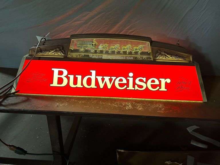 Budweiser Clydesdales 40" Pool Table Light