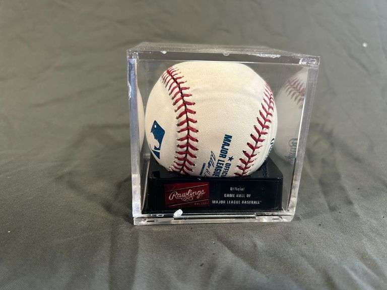 John Smoltz Signed Baseball