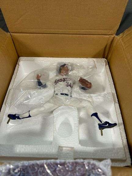 Danbury Mint Nolan Ryan Figurine