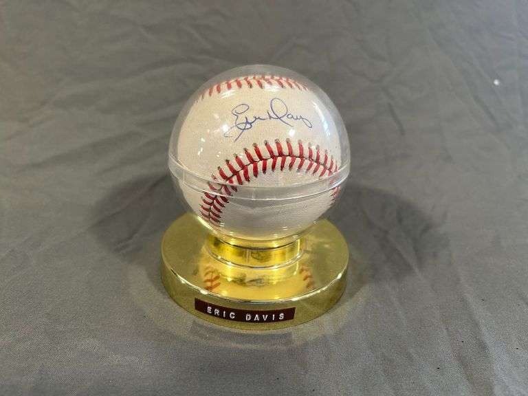 Eric Davis Signed Baseball
