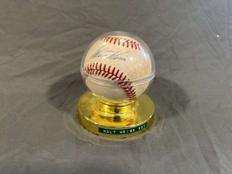 Walt Weiss Signed Baseball