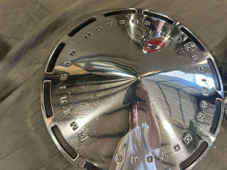 American Motors Hub Cap Set