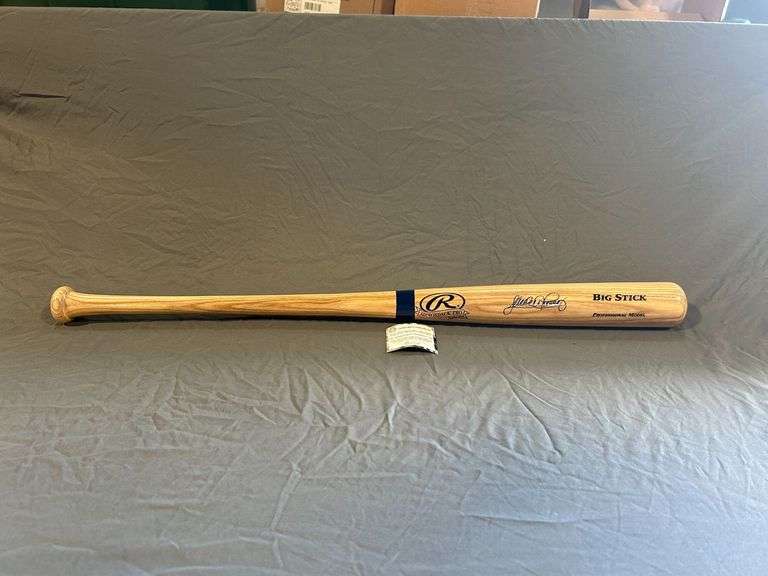 Sandy Alomar Jr Autographed Rawlings Bat