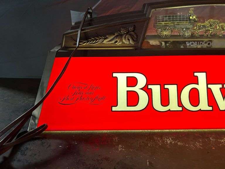 Budweiser Clydesdales 40" Pool Table Light