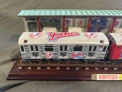 Danbury Mint 2000 New York Yankees Subway Series Commemorative Replica