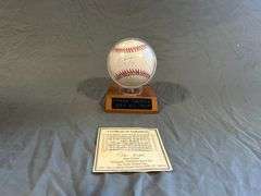 Frank Thomas Signed Baseball