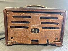 Vintage Zenith Tube Radio