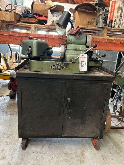 Kwik-Way Valve Feeder and Cart image