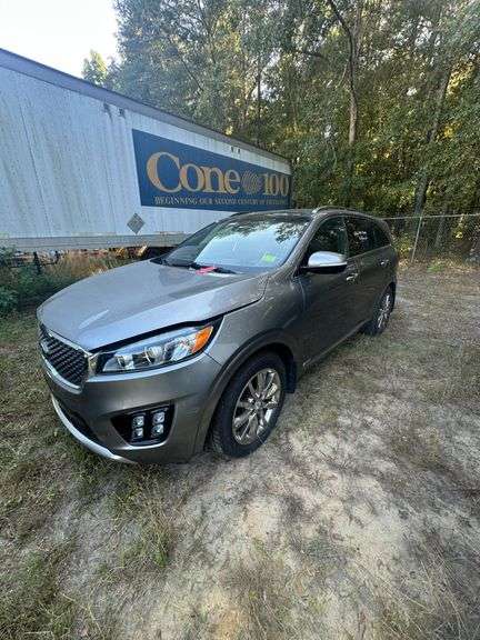 2016 Kia Sorento VIN: 5XYPKDA57GG142005