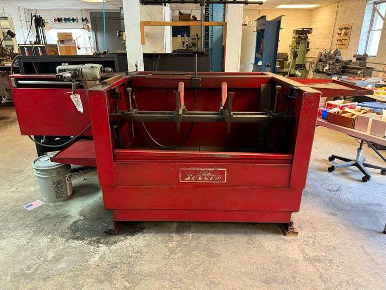 Sunnen CH-100 K-B Horizontal Honing Machine Serial #1232 image